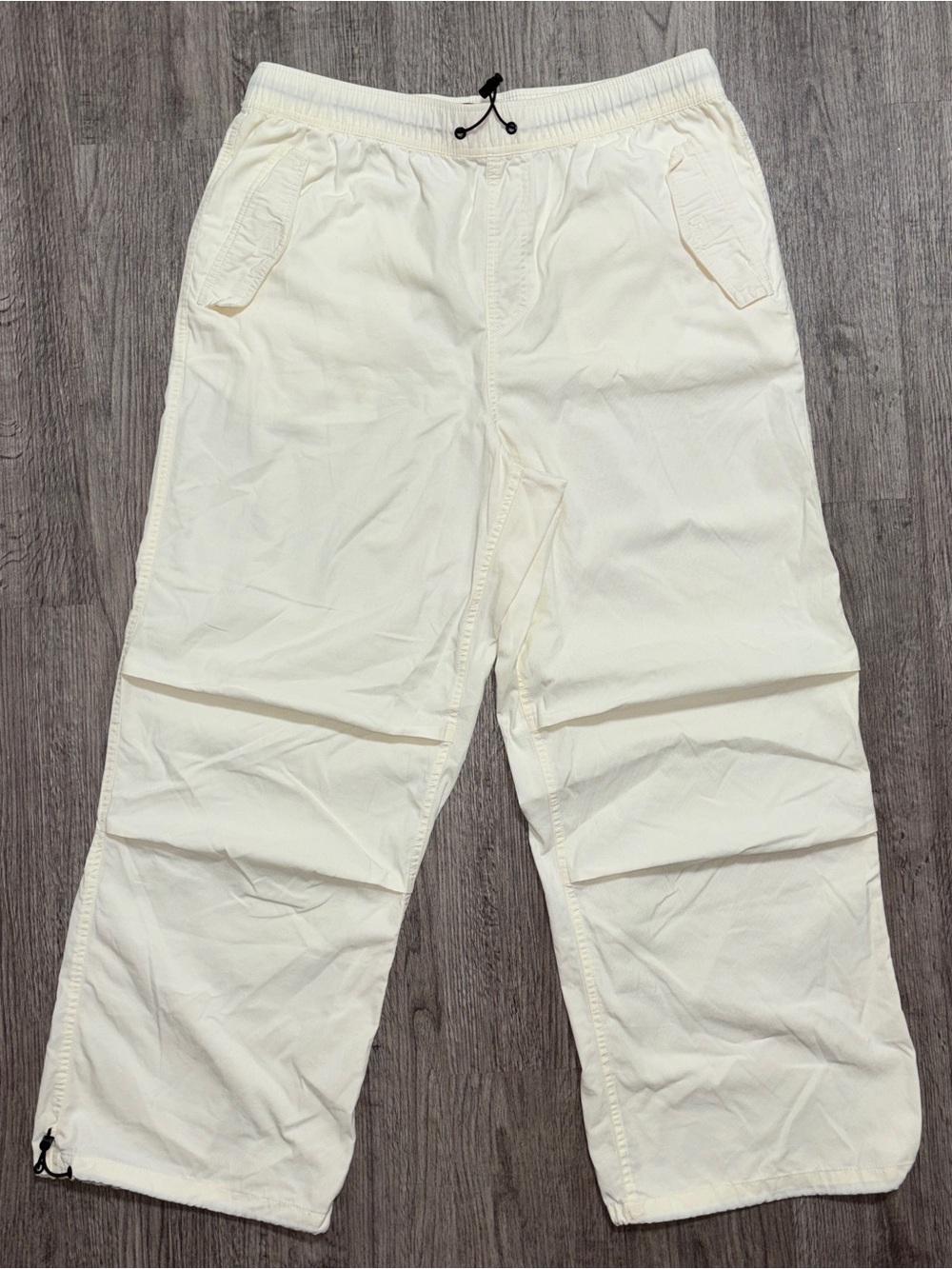 Cotton On Women’s Parachute Cargo Pants Cream Size M